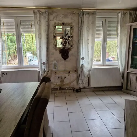 Maison Charmante A Avec Jardin Et Parking Inclus Holiday home Berlaimont