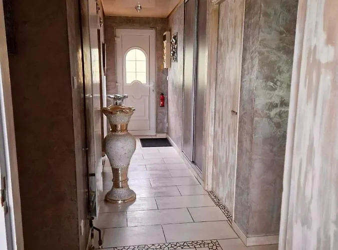 Maison De 2 Avec Wifi A *